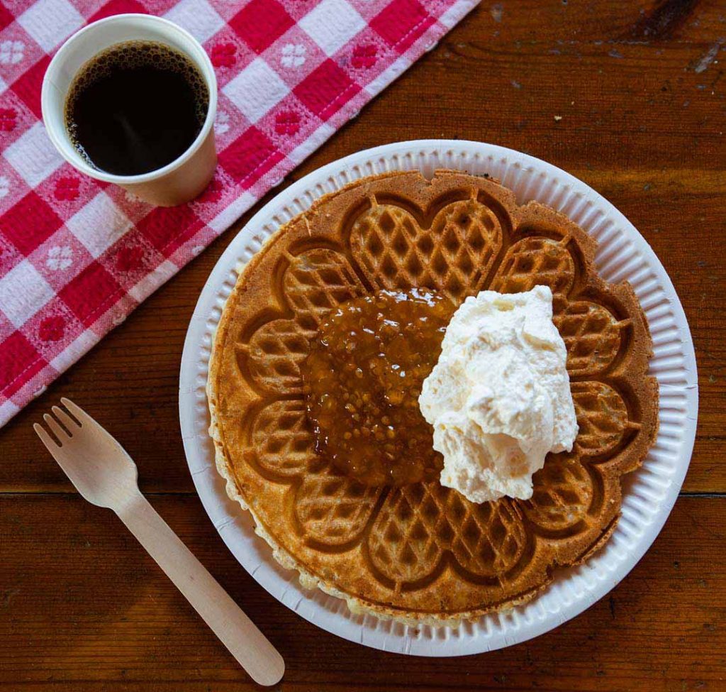 skarvruet hotel tänndalen funäsdalen funäsjällen härjedalen jämtland waffle warm drink coffee malmbäckstugan